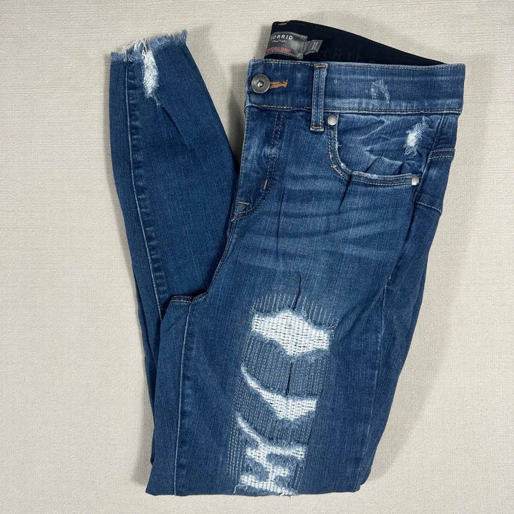Torrid Bombshell Skinny Jeans Womens 10R Blue Excellent Distressed Mended Hem